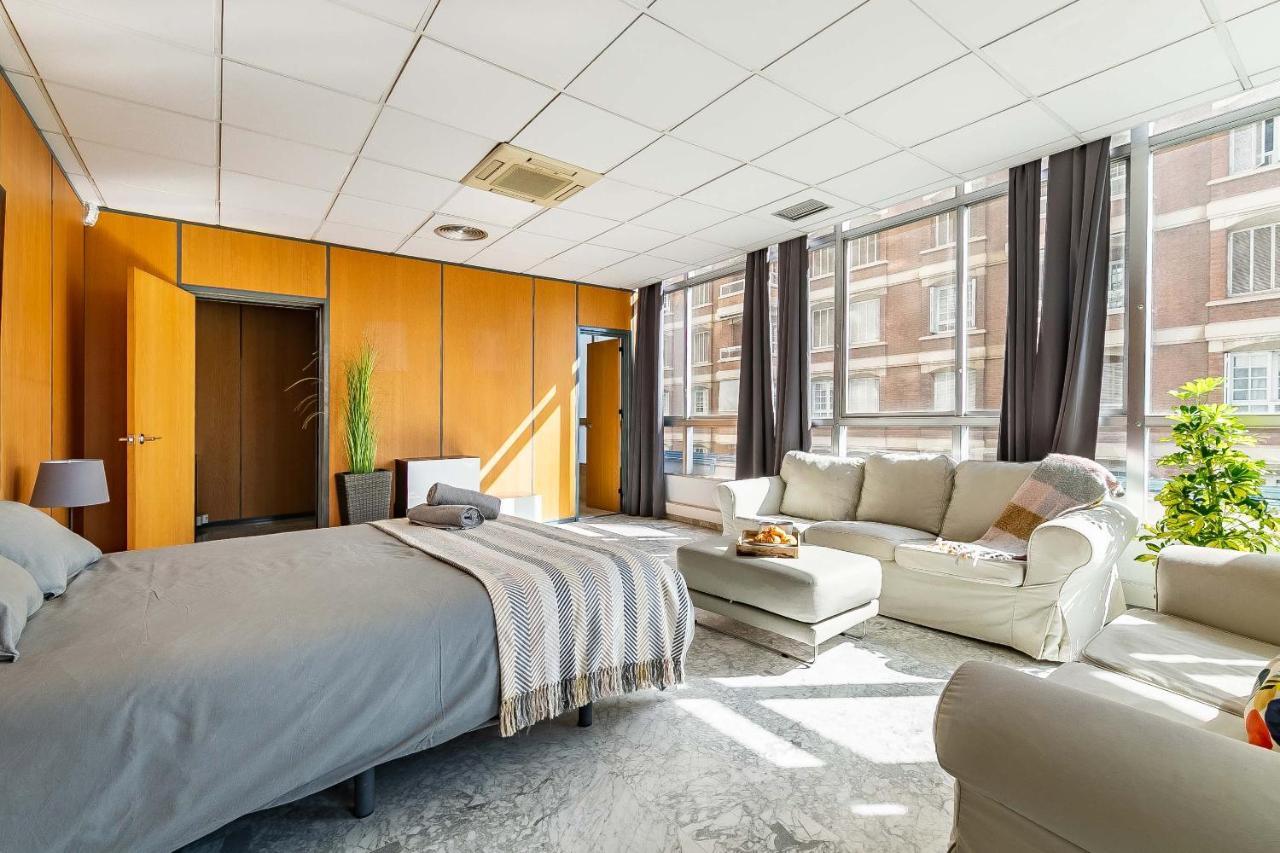 Grand Soho Ofihouse Malaga Lägenhet Exteriör bild