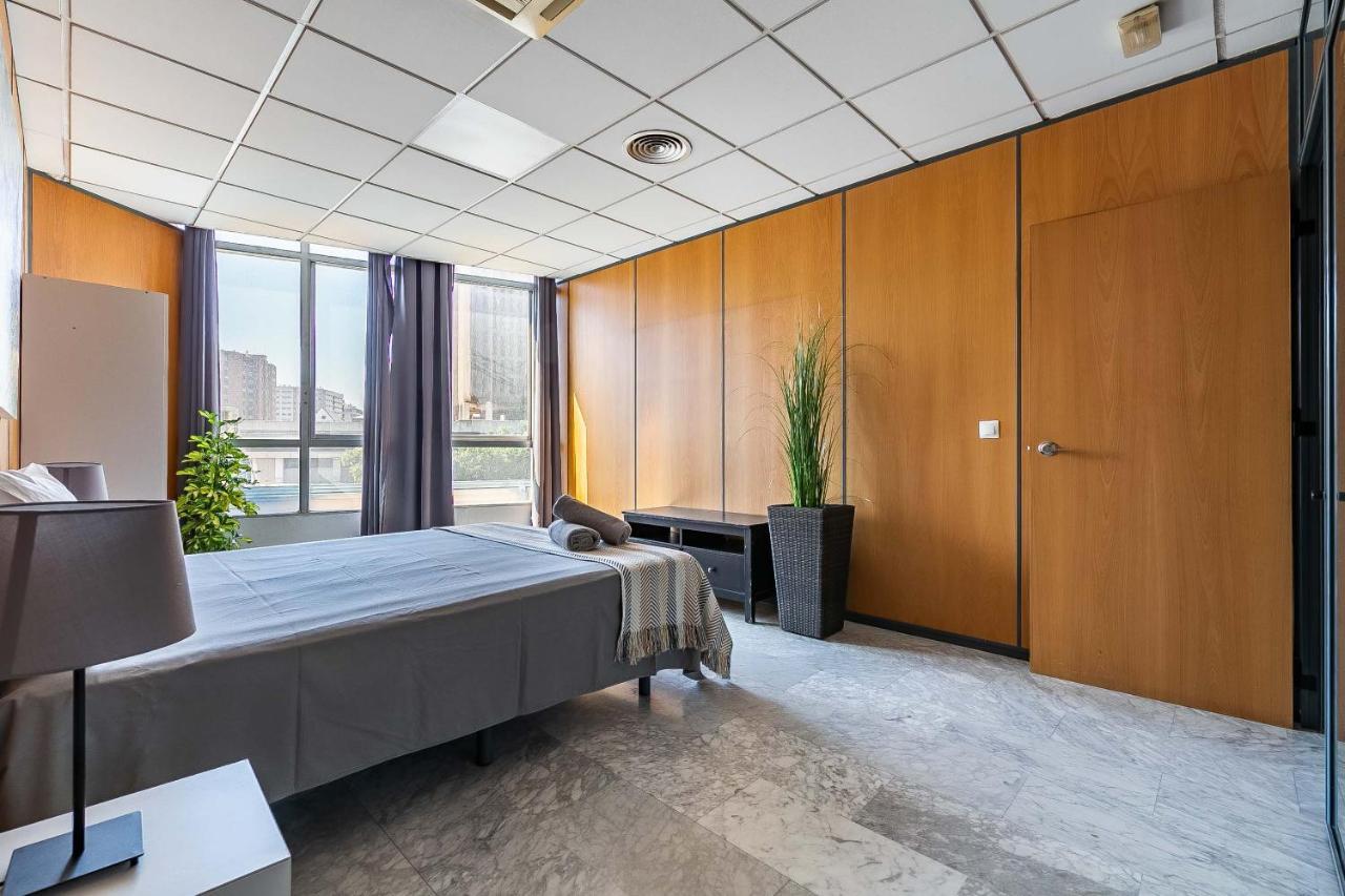 Grand Soho Ofihouse Malaga Lägenhet Exteriör bild
